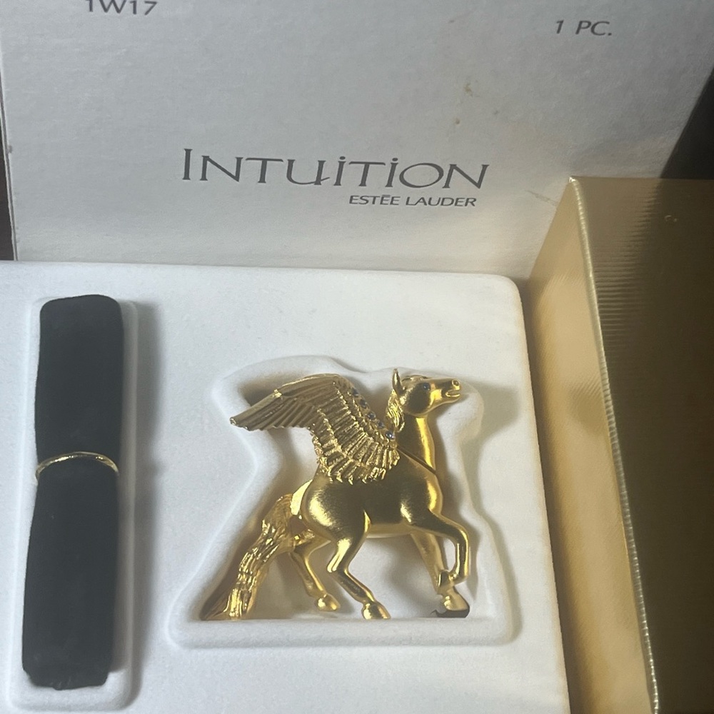 Estee Lauder Solid Perfume "PEGASUS" Intuition new boxed beautiful blue crystal